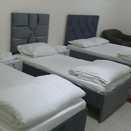 Ruby Star Hostel Dubai F2 外观 照片